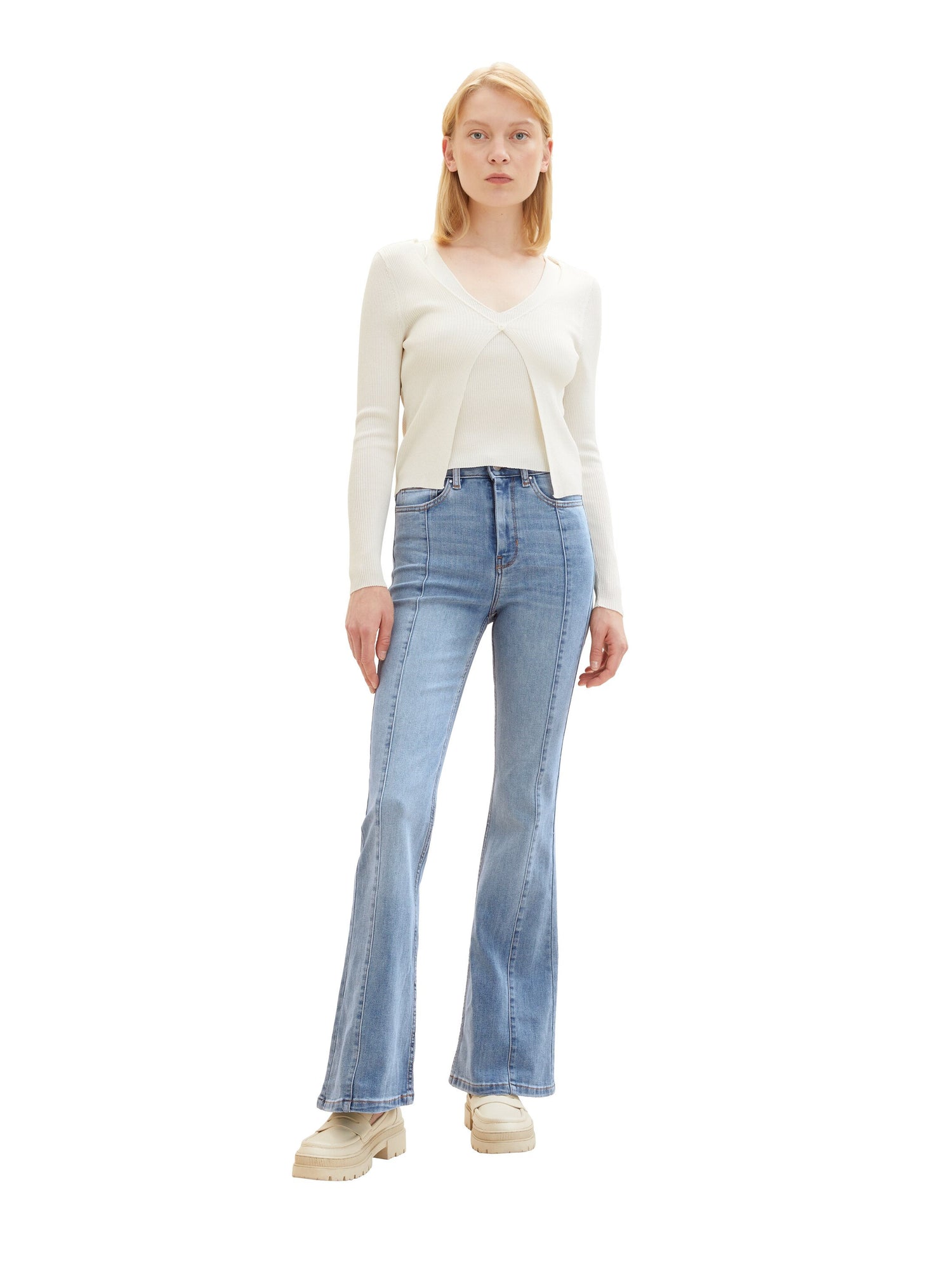 High Rise Flared Jeans_1038294_10118_07