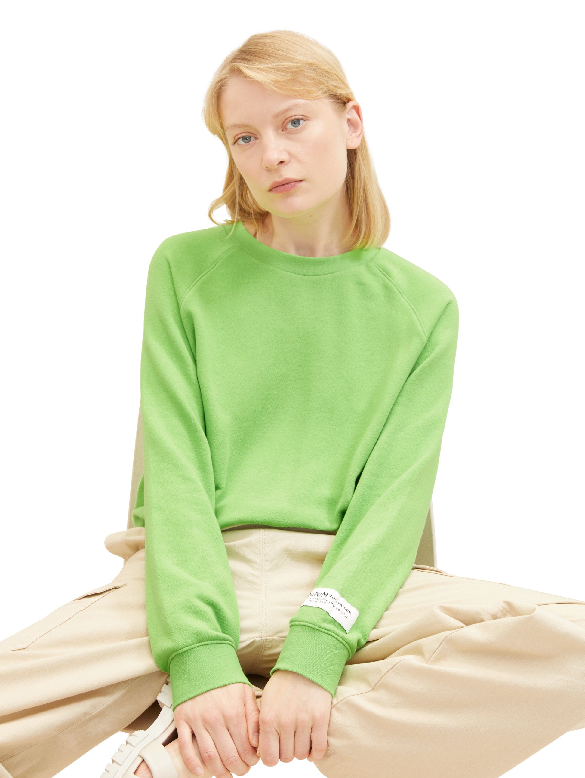 Cropped Sweatshirt With Elastic Hem_1038316_12318_02