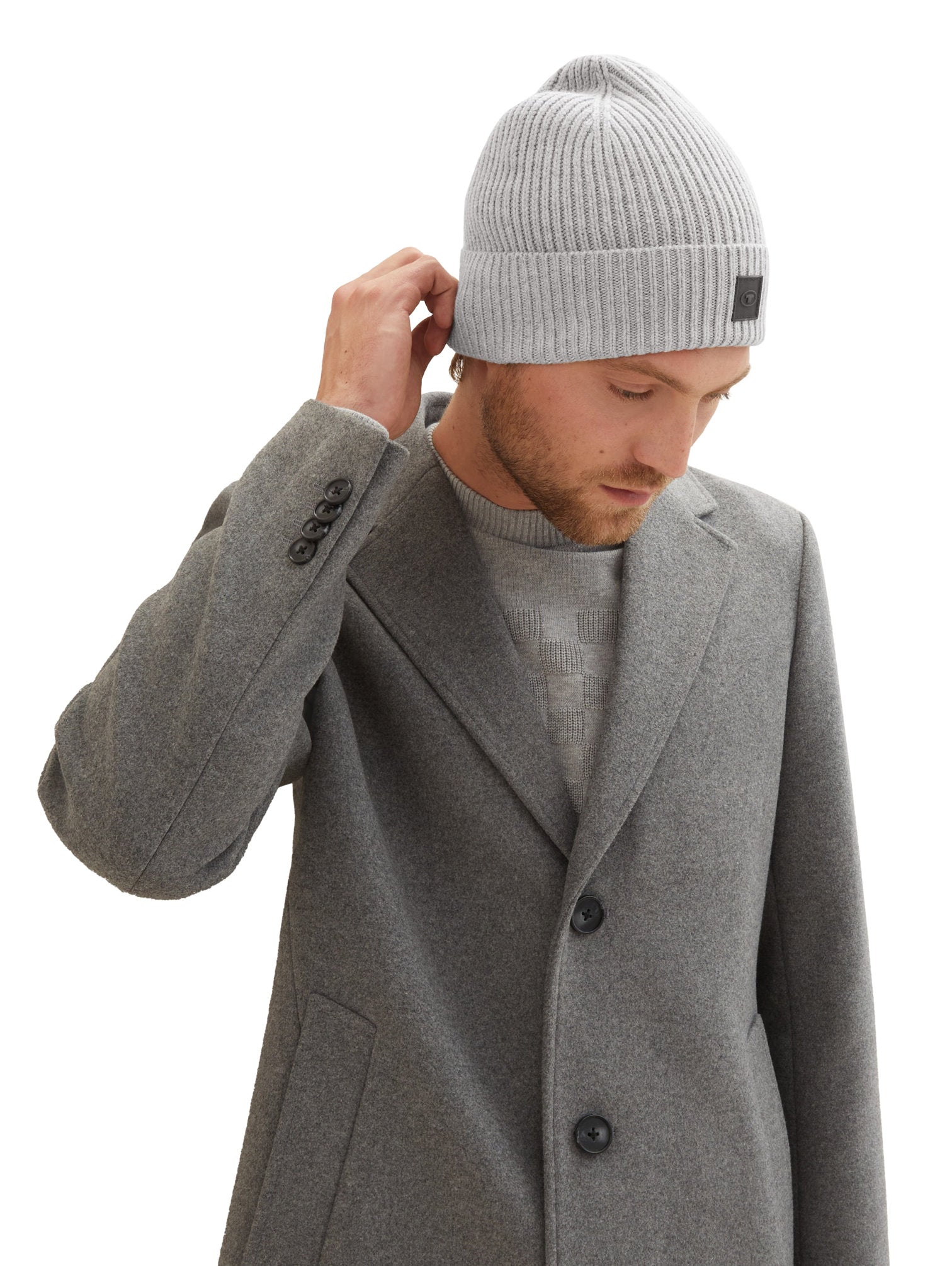 Knitted Wool Beanie_1038514_12035_02
