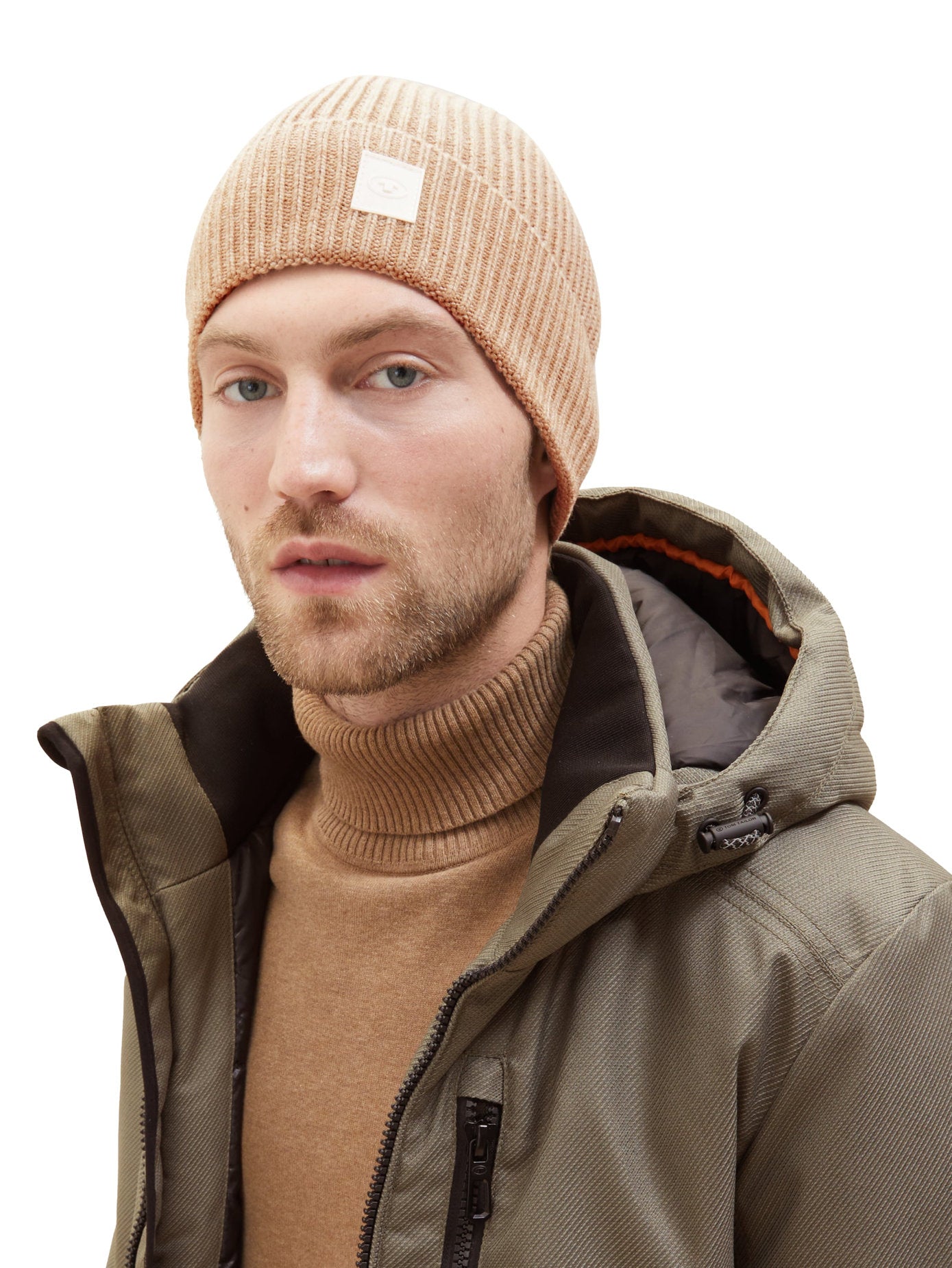 Knitted Wool Beanie_1038514_32722_02