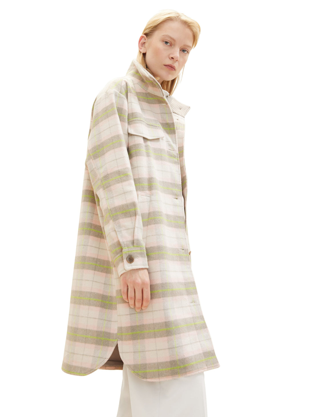 Checkered Coat With High Collar_1038686_32535_03