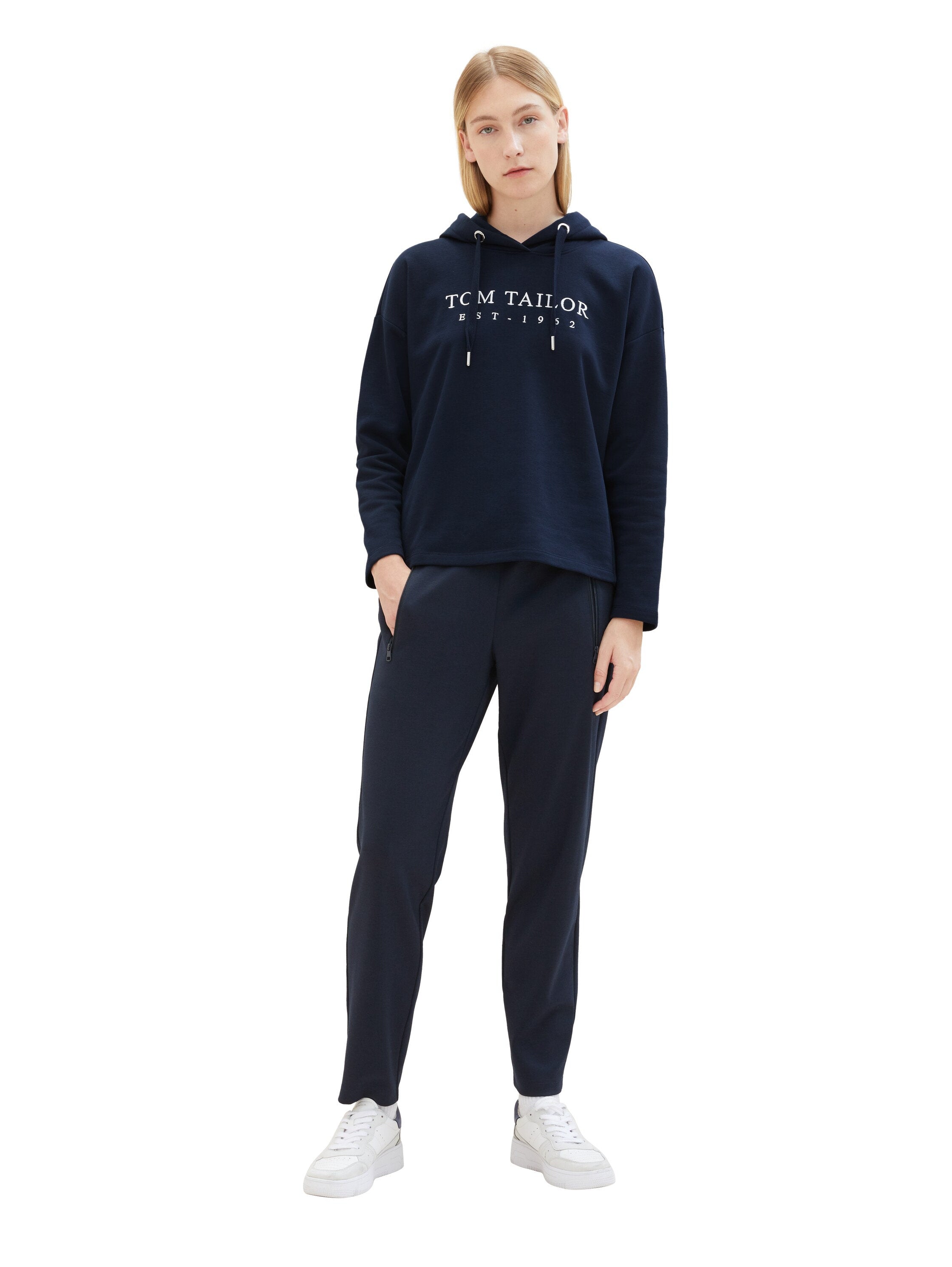 Sweatpants With Drawstrings_1038724_10668_07