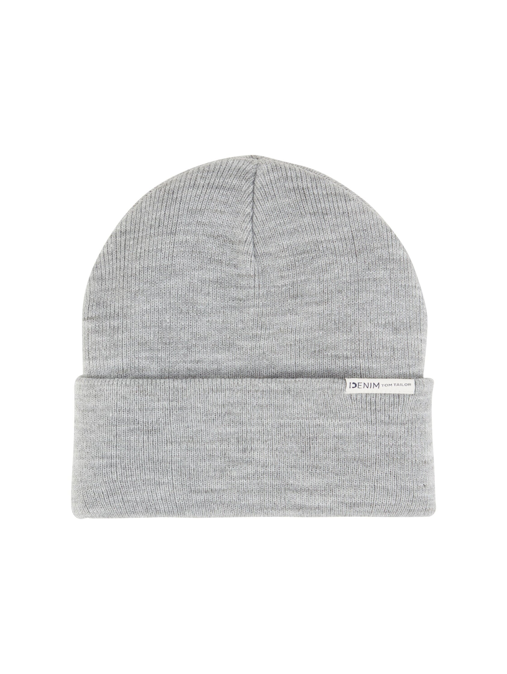 Knitted Beanie_1039477_32510_01