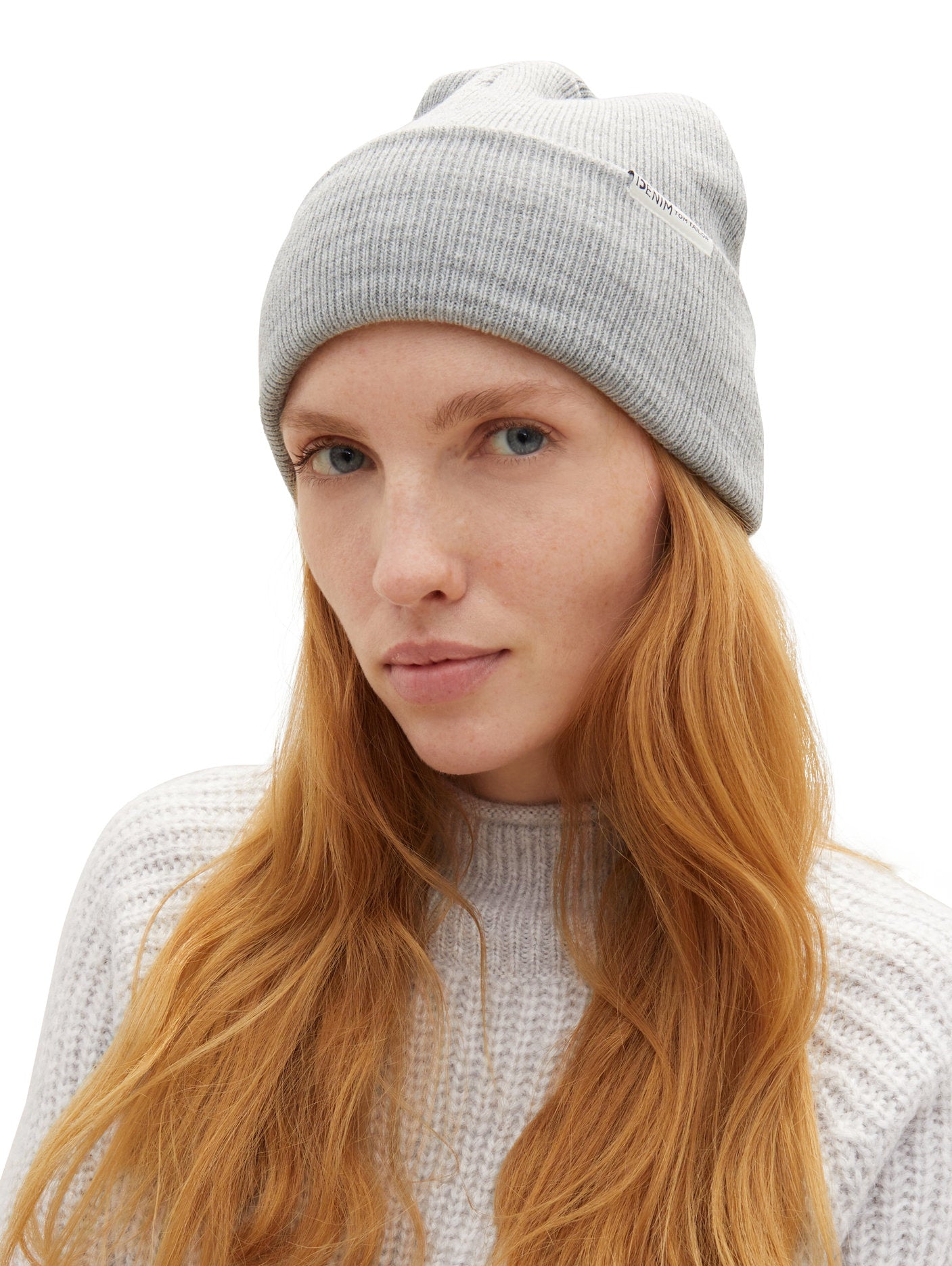 Knitted Beanie_1039477_32510_02