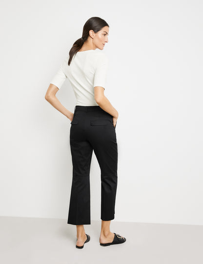 7/8-Length Trousers With Pressed Pleats