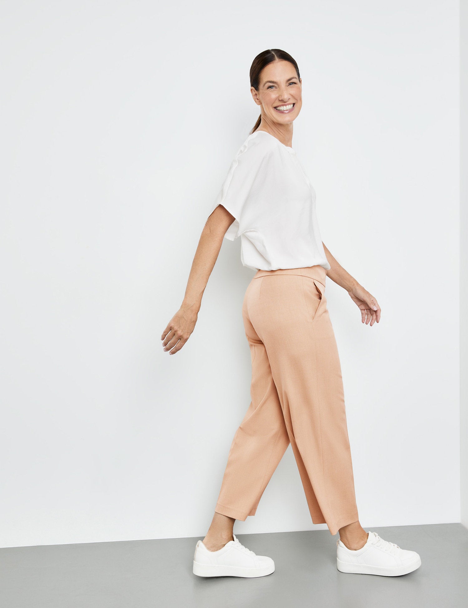 Chic Culottes With Added Stretch_122065-66337_905400_05
