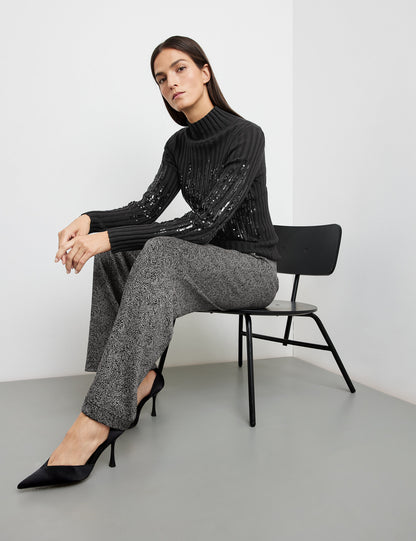 Pull-On Trousers With A Wide Leg And A Fine Houndstooth Pattern_122085-66281_1090_05