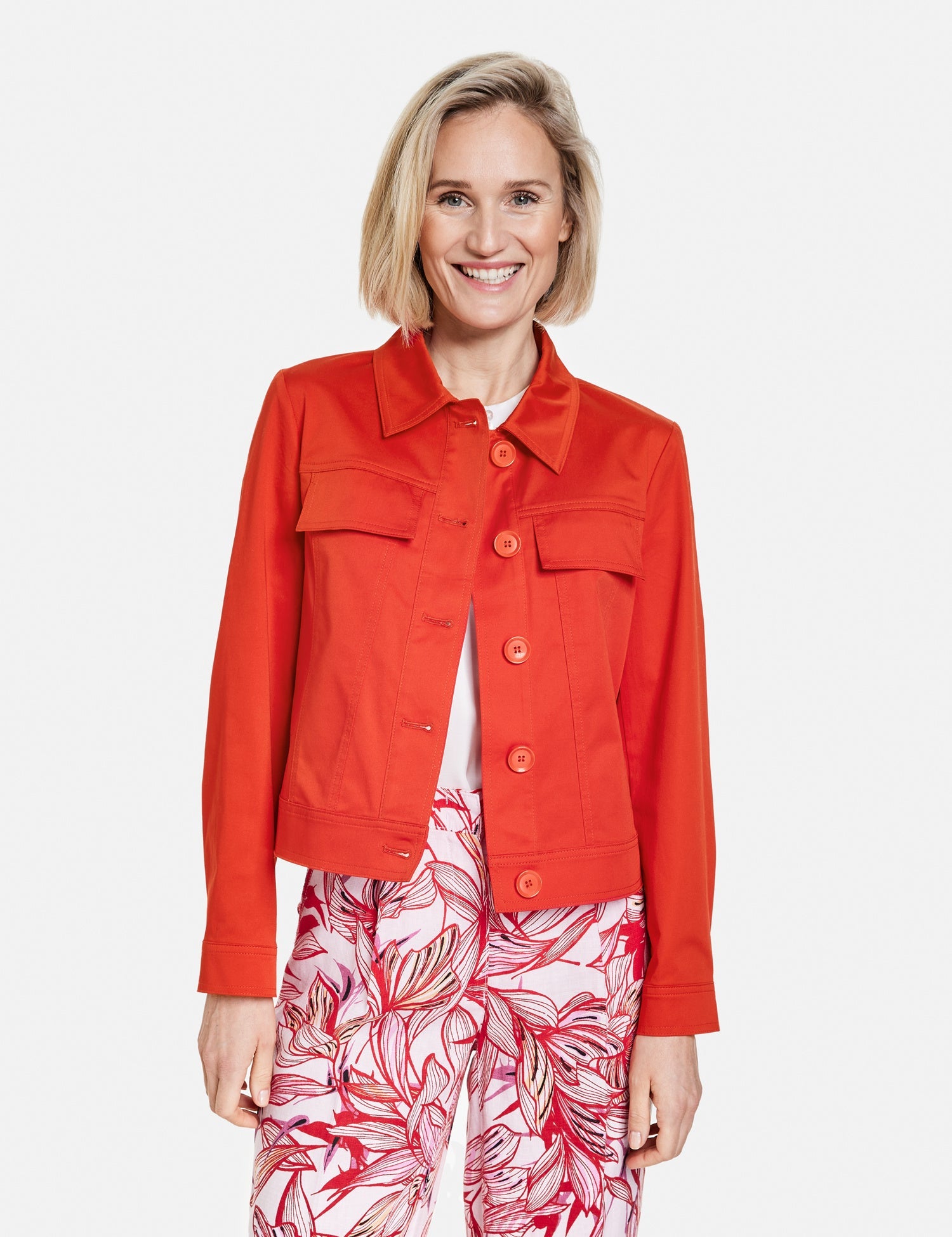 Short Blazer With Large Buttons Gerry Weber