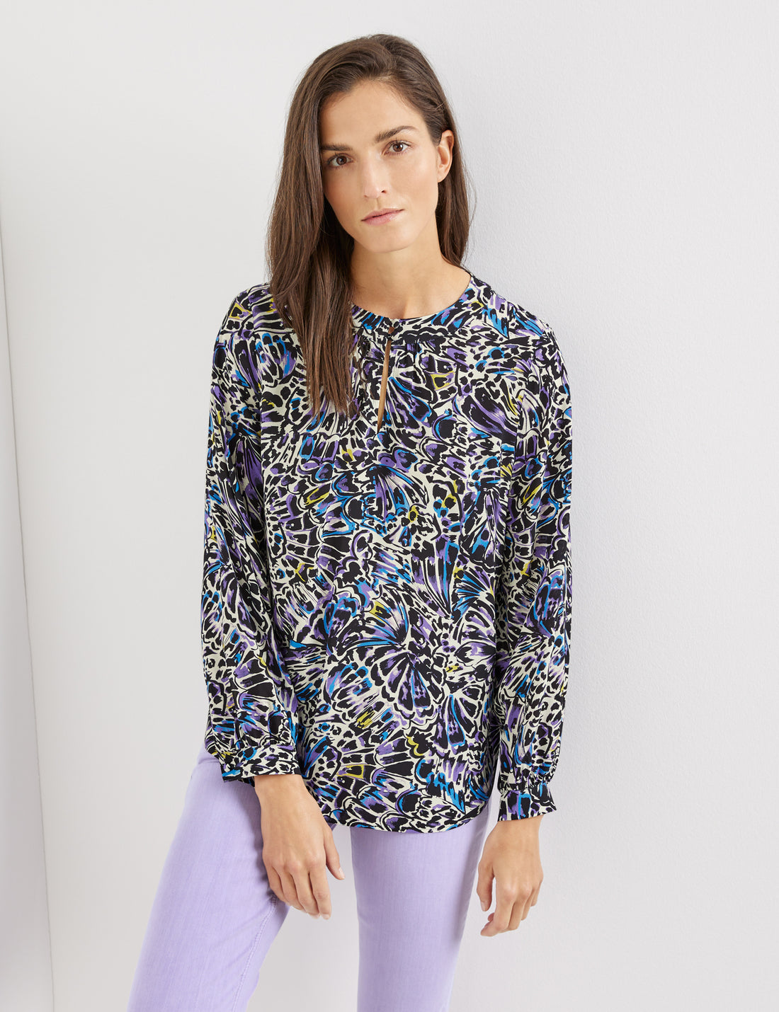 Flowing Blouse With An All-Over Pattern
