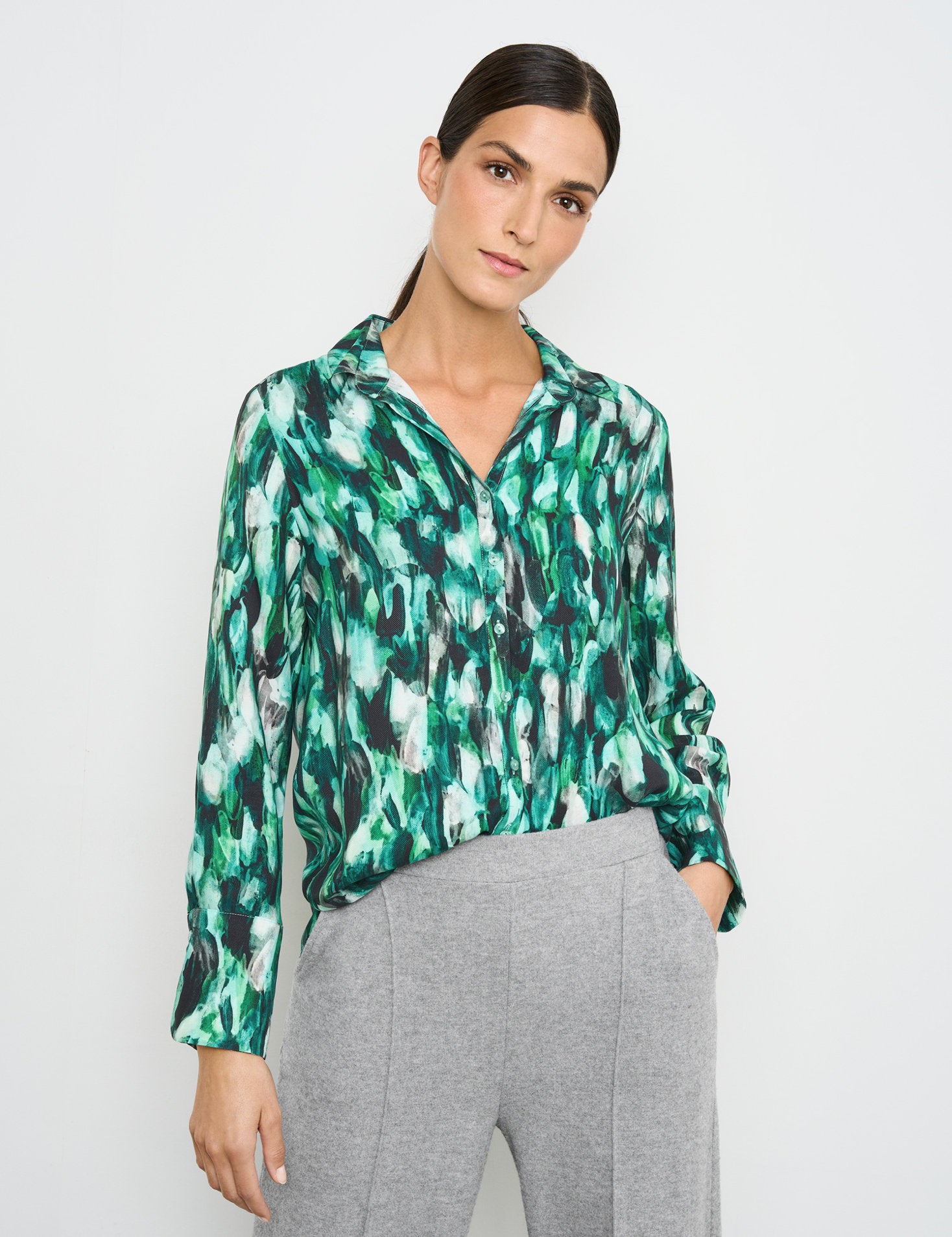 Flowing Long Sleeve Blouse With An All-Over Pattern_160038-66430_5098_01