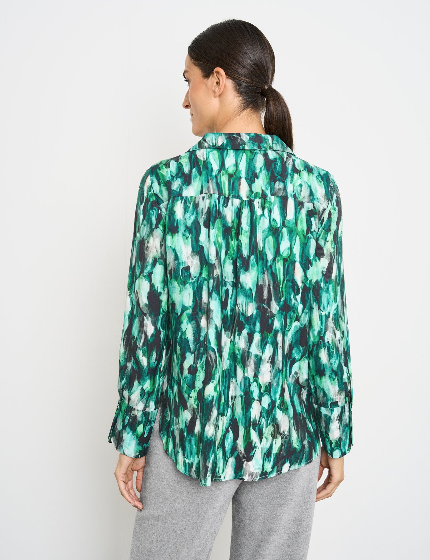 Flowing Long Sleeve Blouse With An All-Over Pattern_160038-66430_5098_06