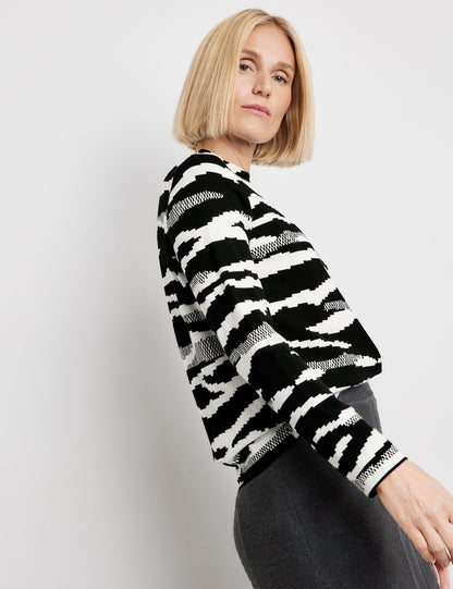 Jacquard Knit Jumper With A Short Stand-Up Collar_170587-44713_1090_05