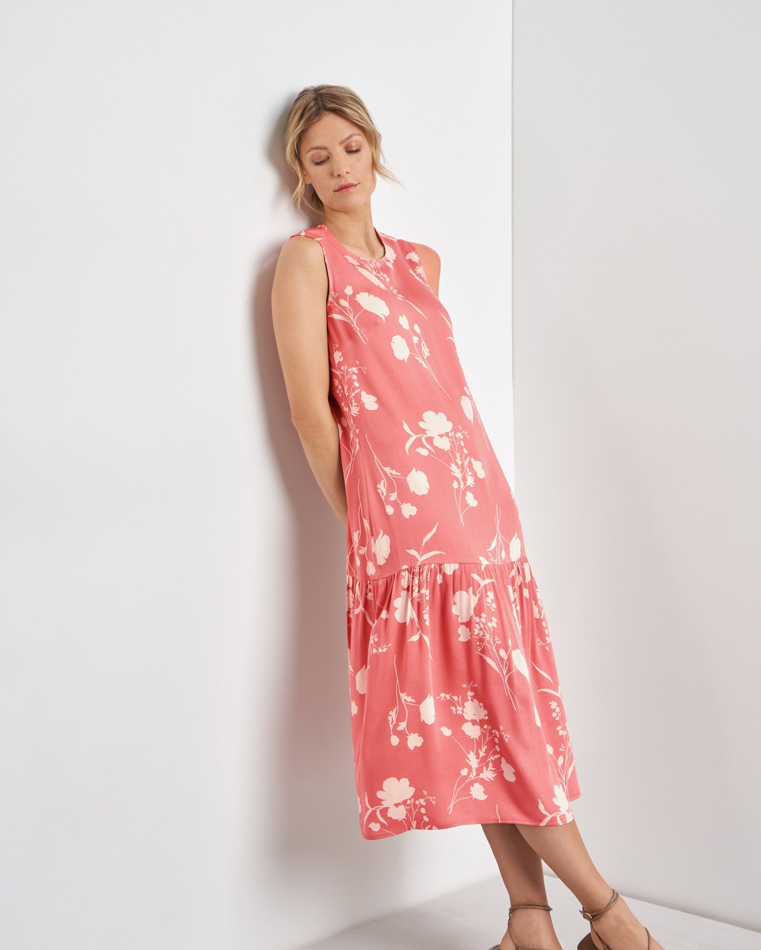Pink Dress Taifun