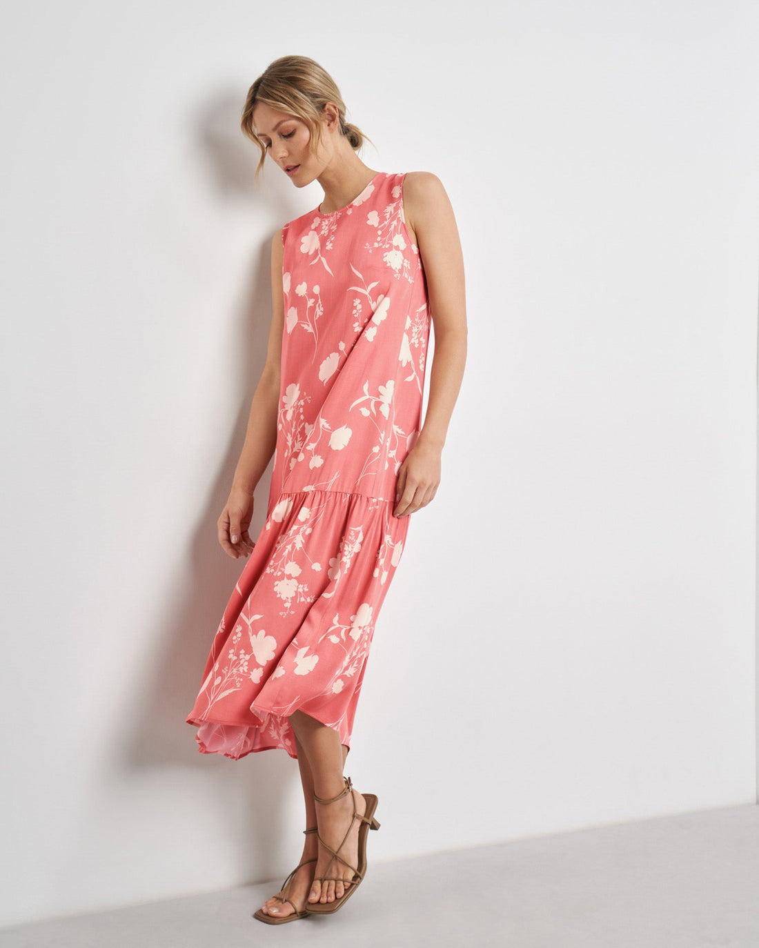 Pink Dress Taifun