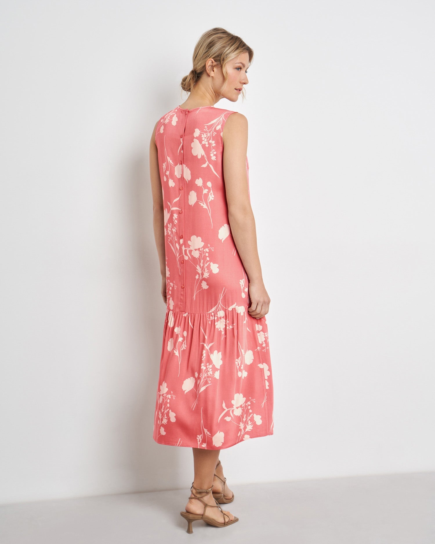 Pink Dress Taifun