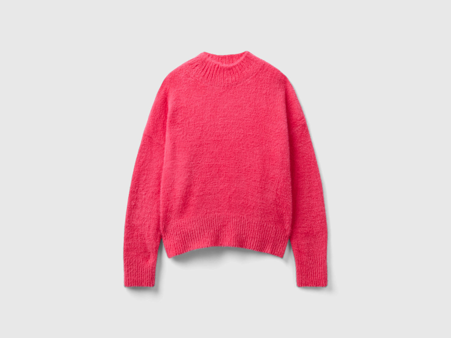 Furry Yarn Turtleneck Sweater_19BAC200H_06P_01