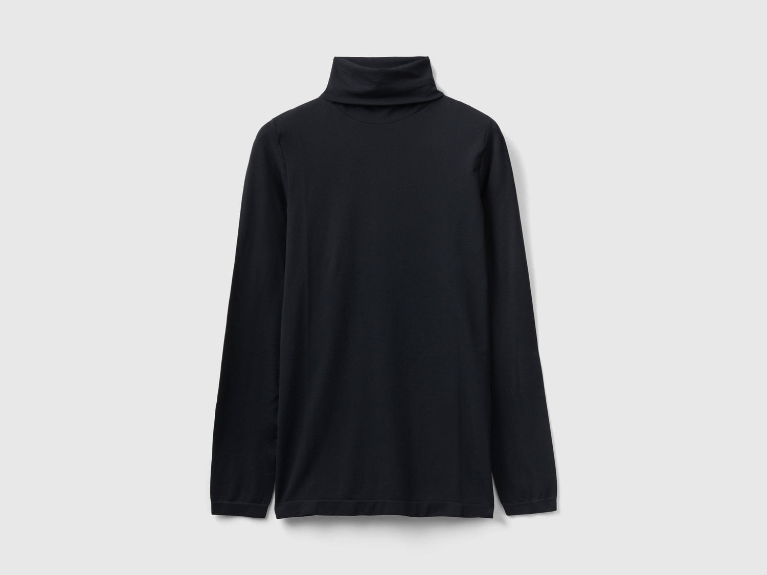 Stretch Turtleneck Pullover_1X1BD2240_100_04