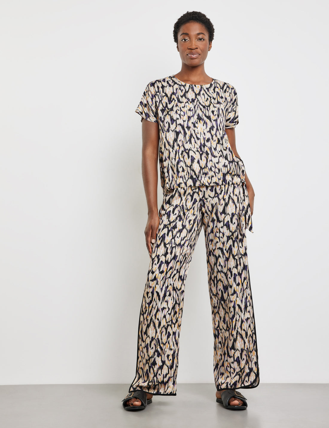 Patterned Slip-On Trousers_01