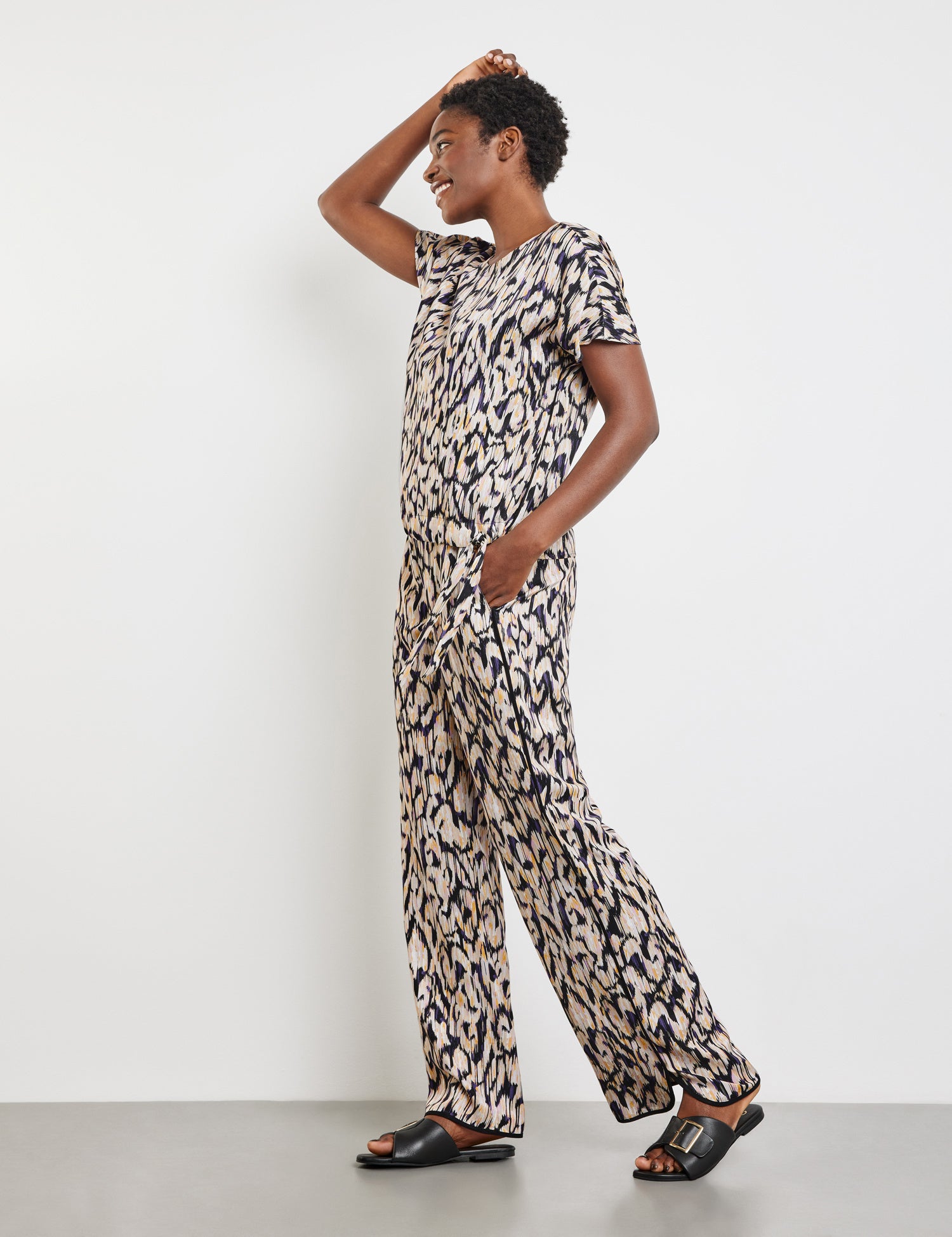 Patterned Slip-On Trousers_05