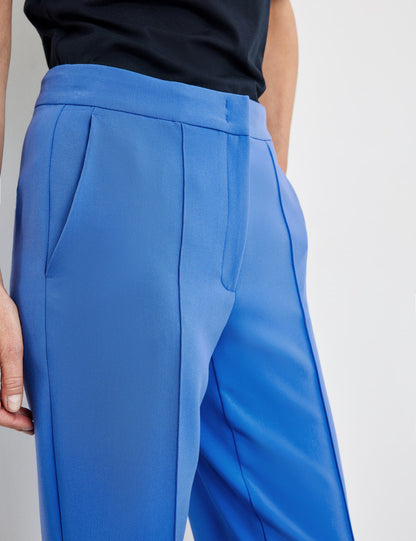 7/8-Length Trousers Made Of Stretch Fabric_220011-31340_80931_04
