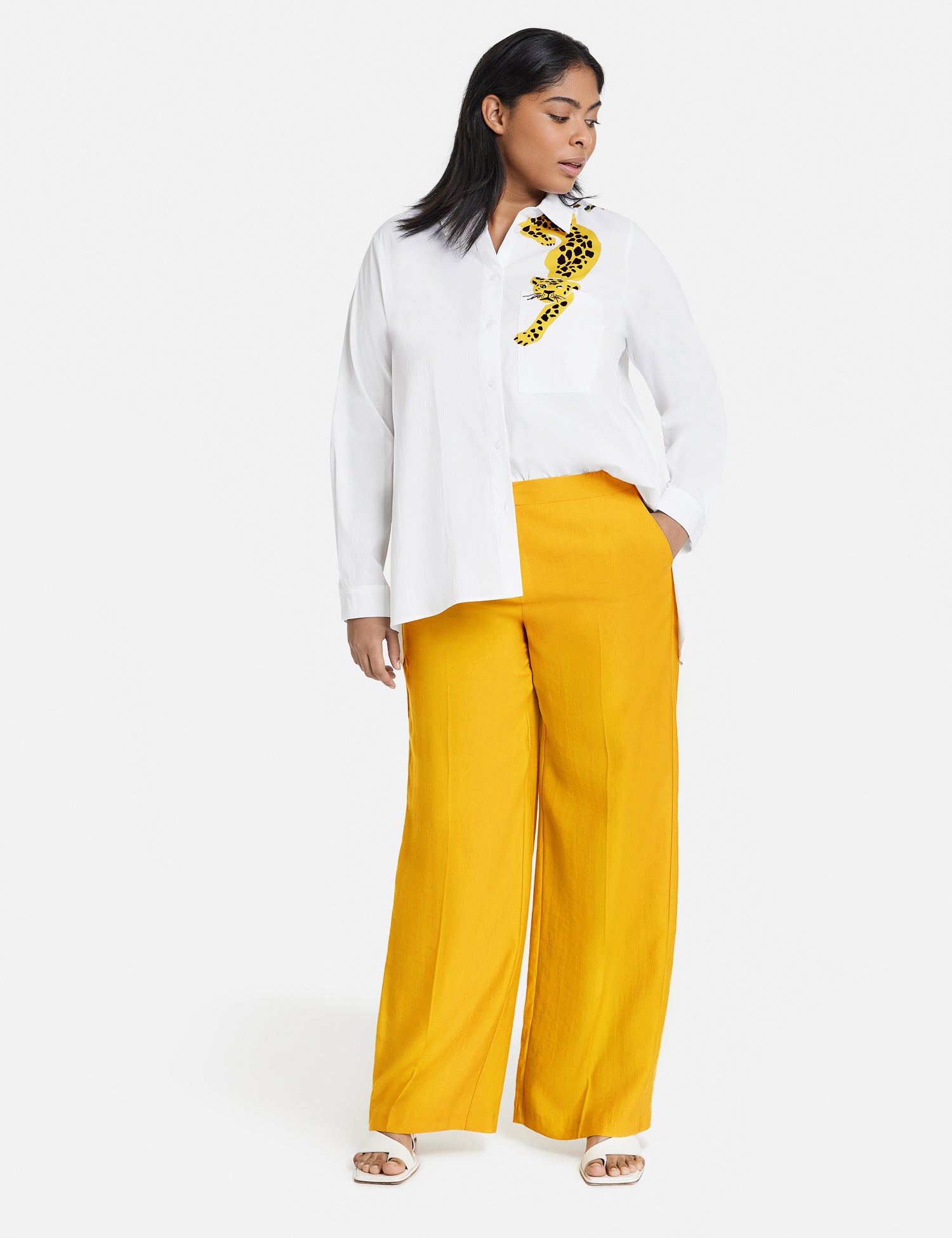 Wide Trousers, Carlotta