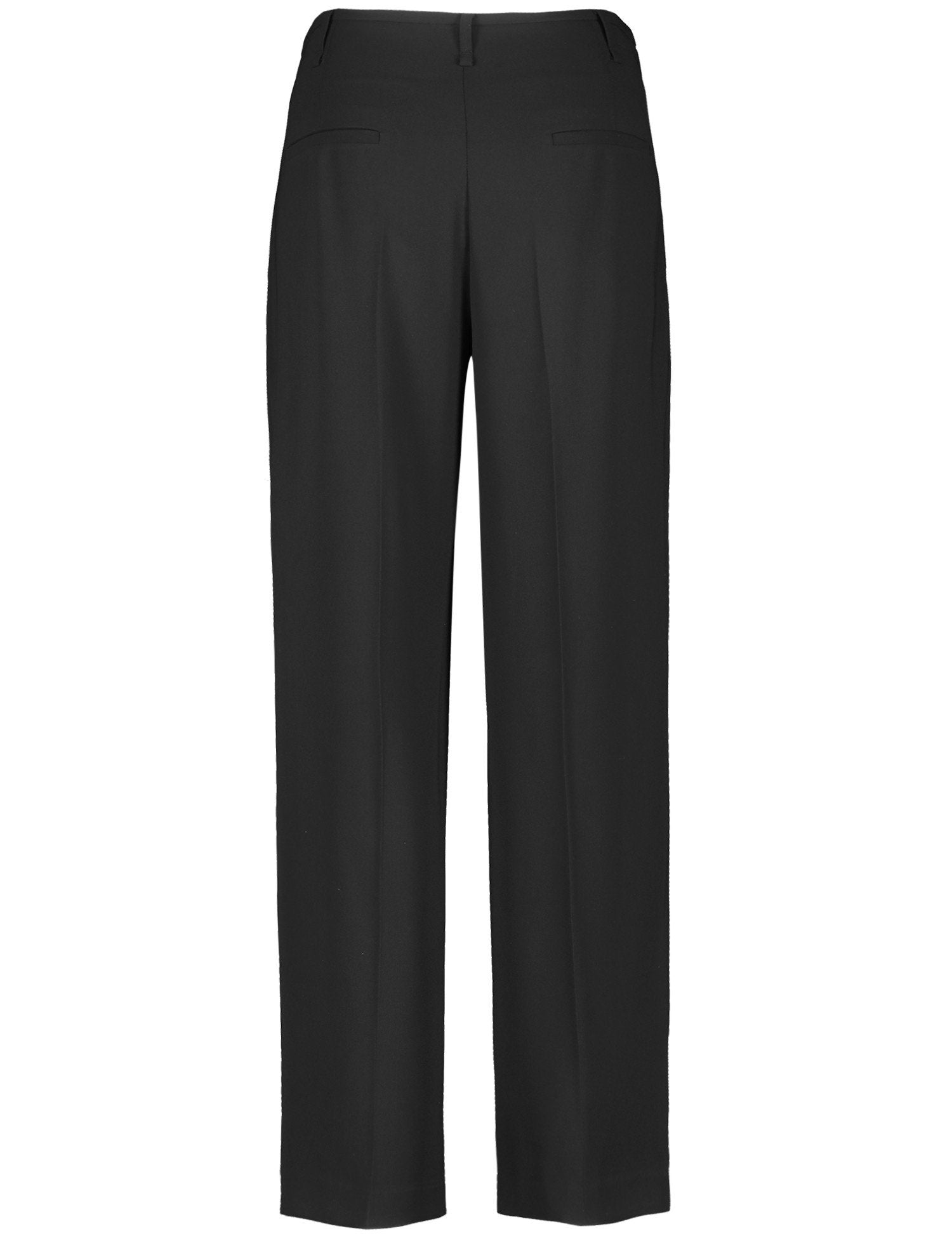 Flowing Trousers With Waist Pleats And A Wide Leg_220045-71944_11000_03