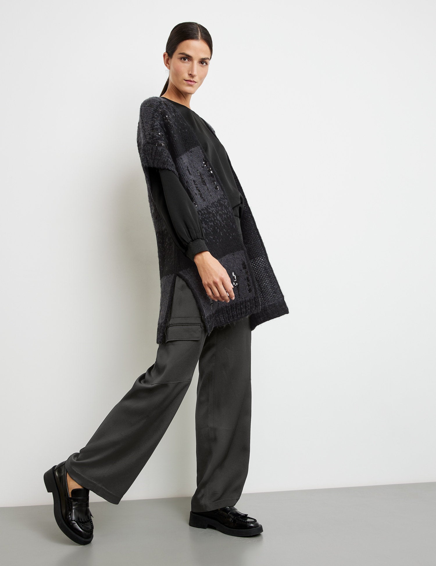 Long Cardigan With Short Sleeves And Sequin Embellishment_230055-35734_2010_05
