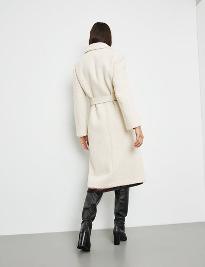 Wool Coat With A Bouclé Finish_250003-31130_99700_06