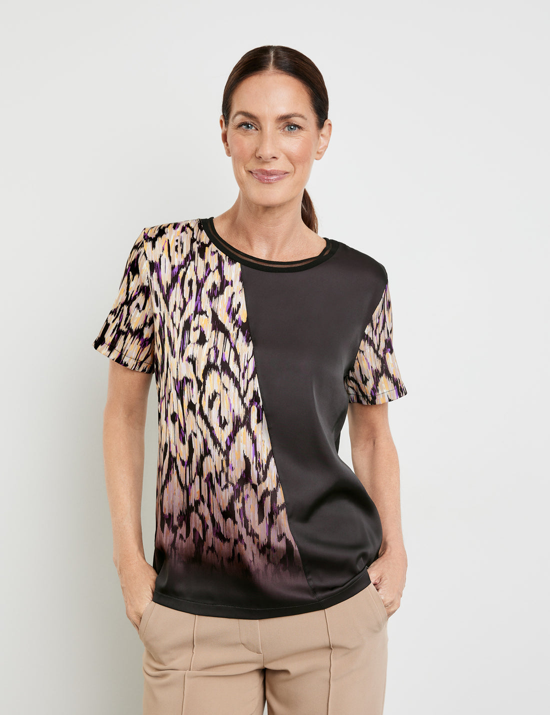 Patterned Blouse With Fabric Panelling_01