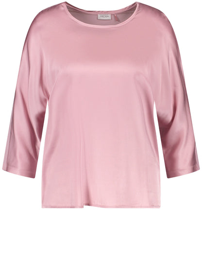 3/4 Sleeve Top With A Fabric Panel And A Subtle Sheen_270229-35033_30907_02