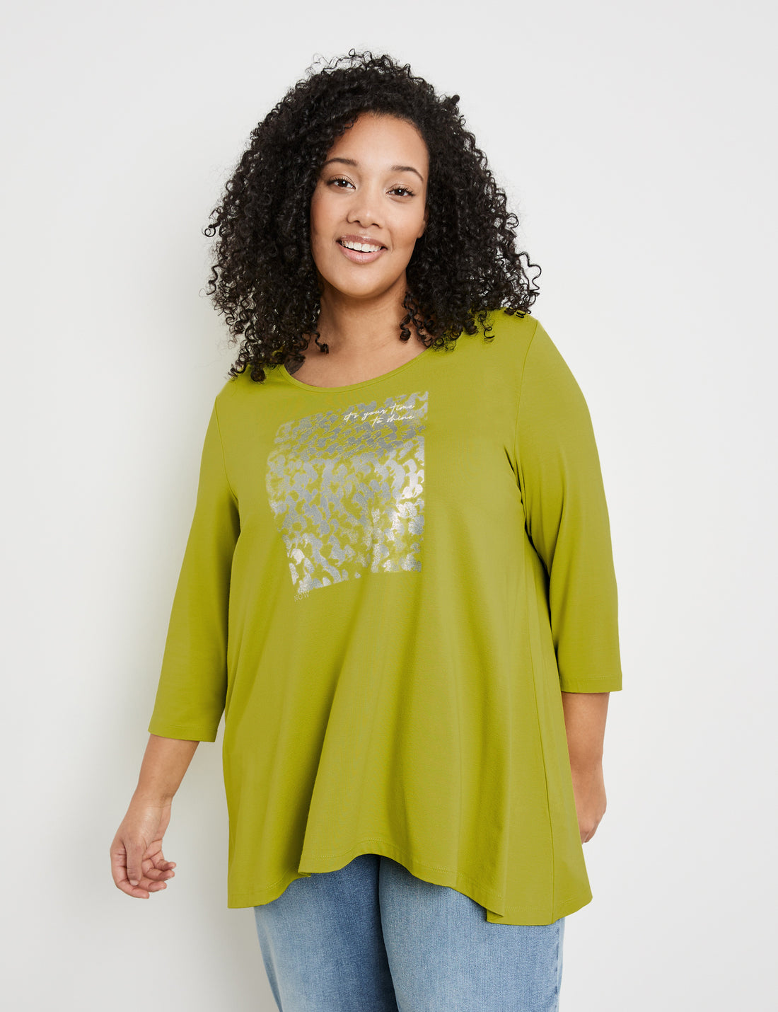 Flared 3/4-Sleeve Top With A Metallic Print