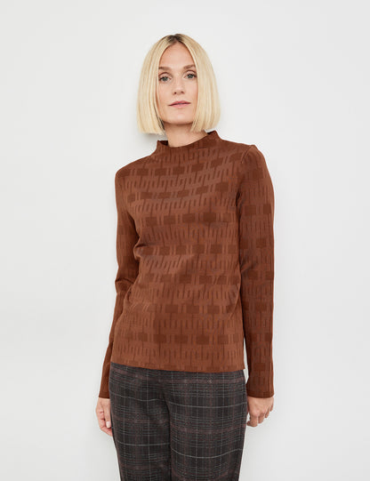 Jumper With A Short Stand Up Collar And A Jacquard Pattern_271022-35719_60703_01
