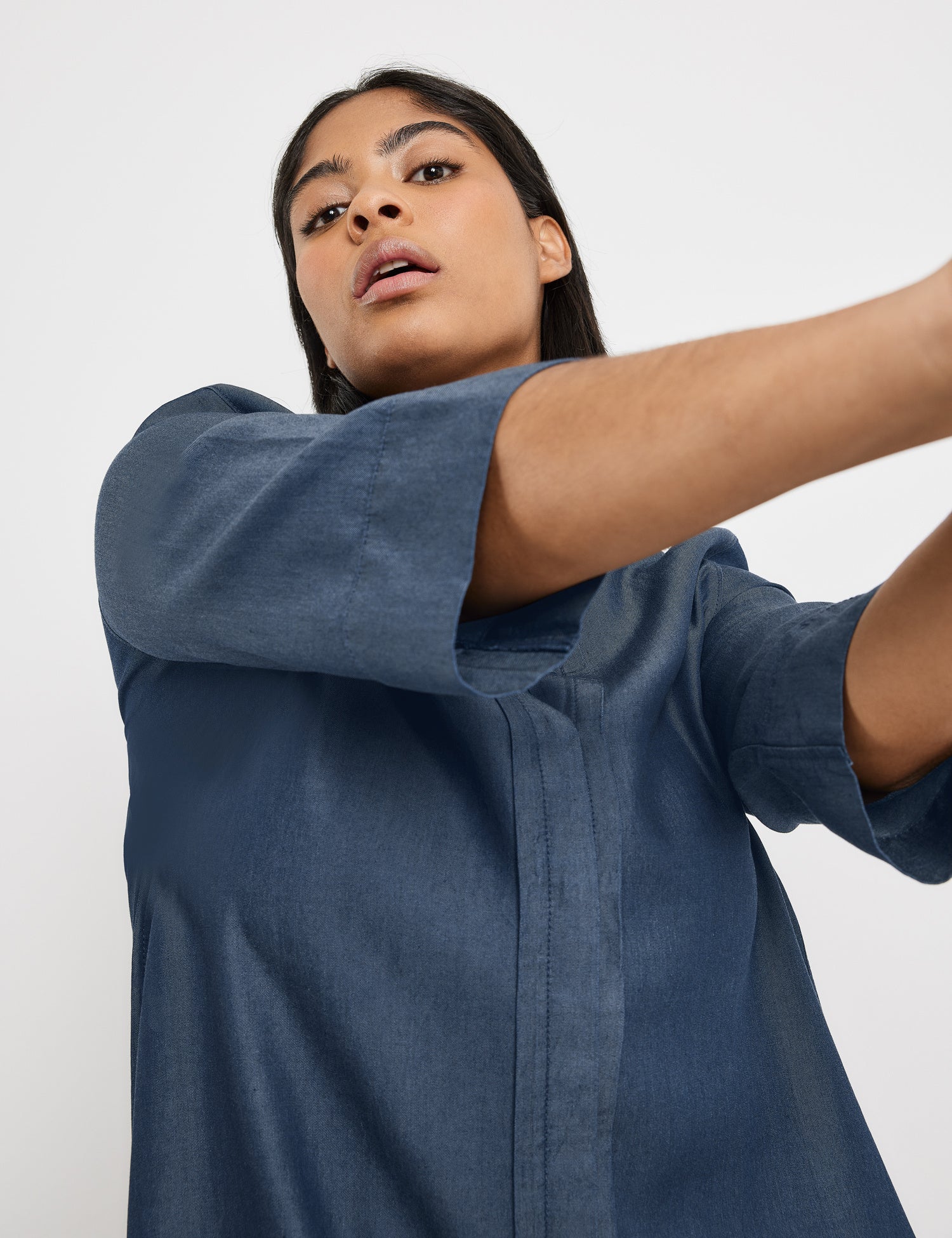 Fine Blouse Dress In A Denim Look