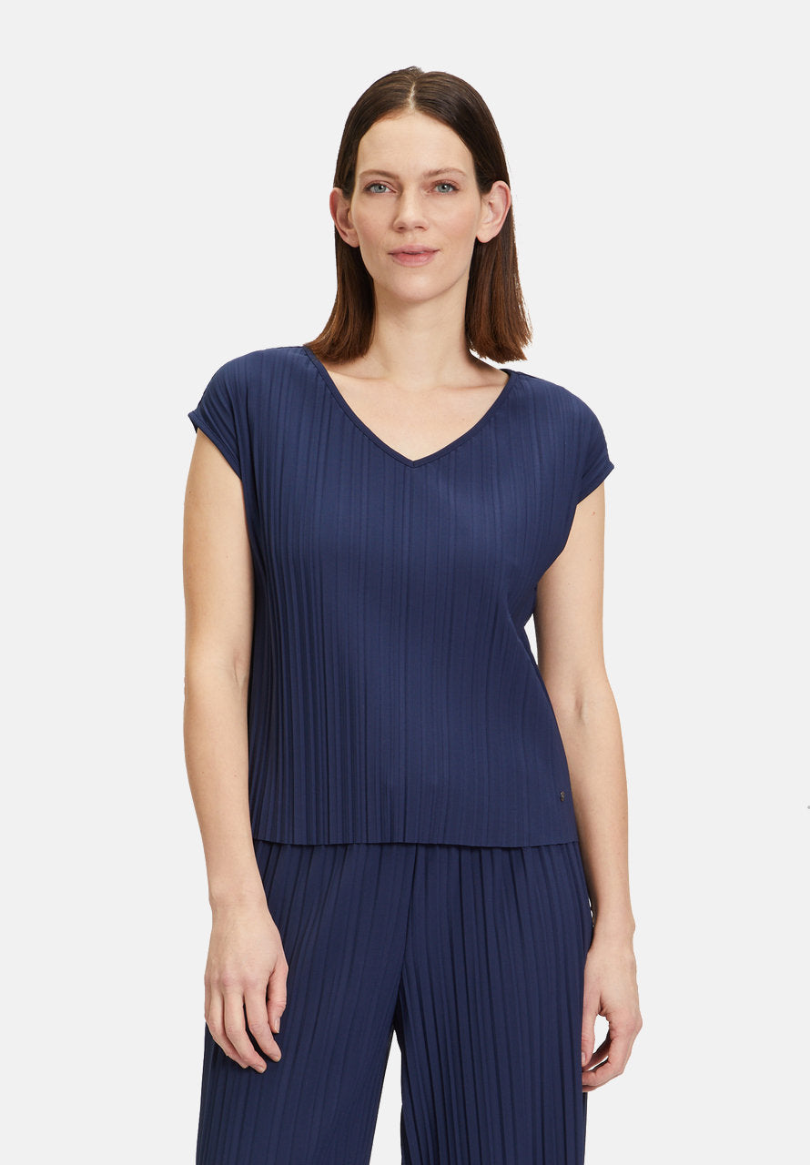 Round Neck Shirt With Pleats_2956-3363_8543_01