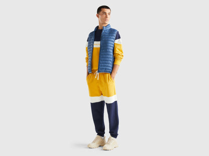 Sleeveless Puffer Jacket With Recycled Wadding_2BA2UJ005_217_03