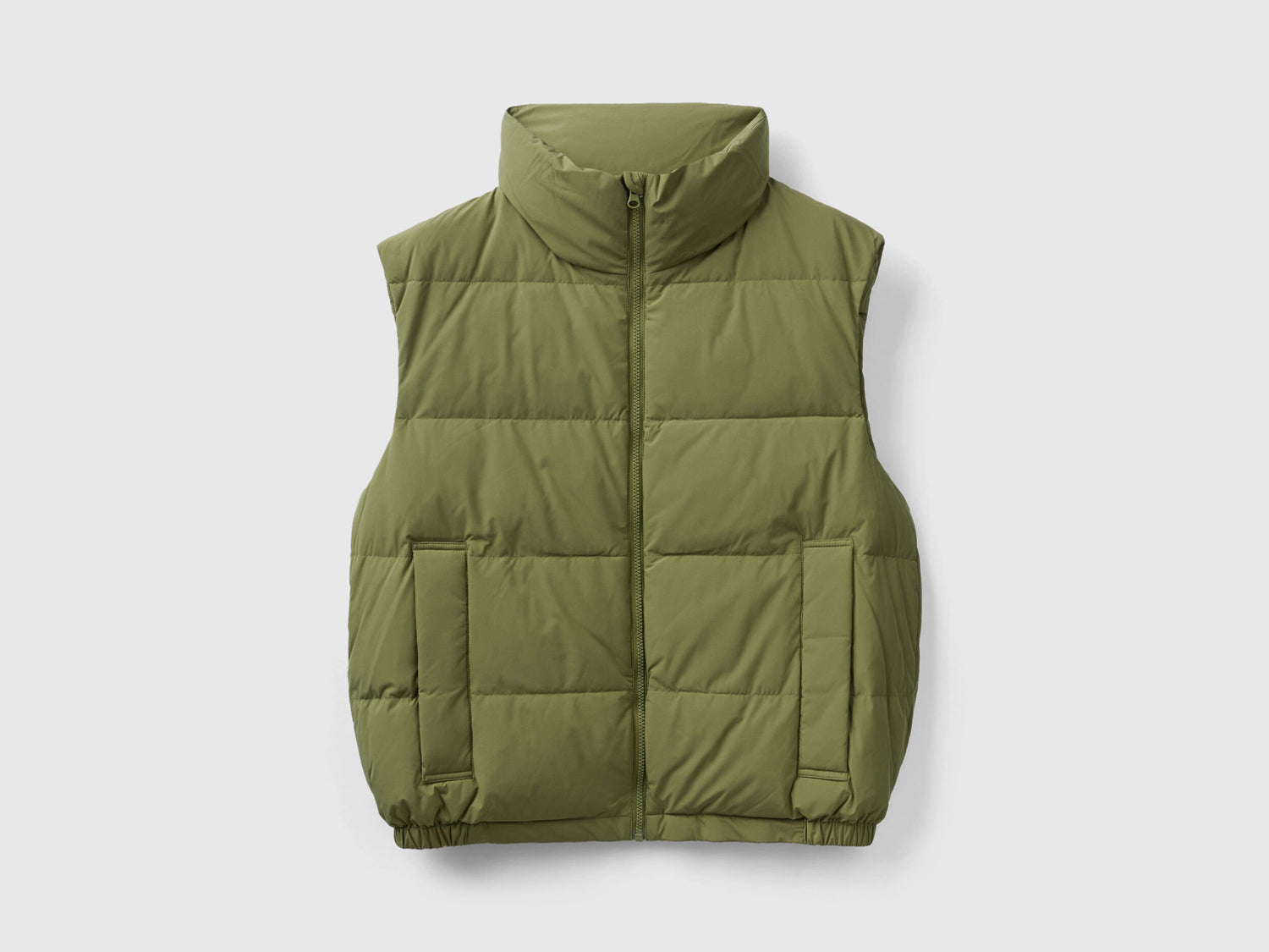 Sleeveless Padded Jacket With Recycled Down_2JF8UJ008_313_05