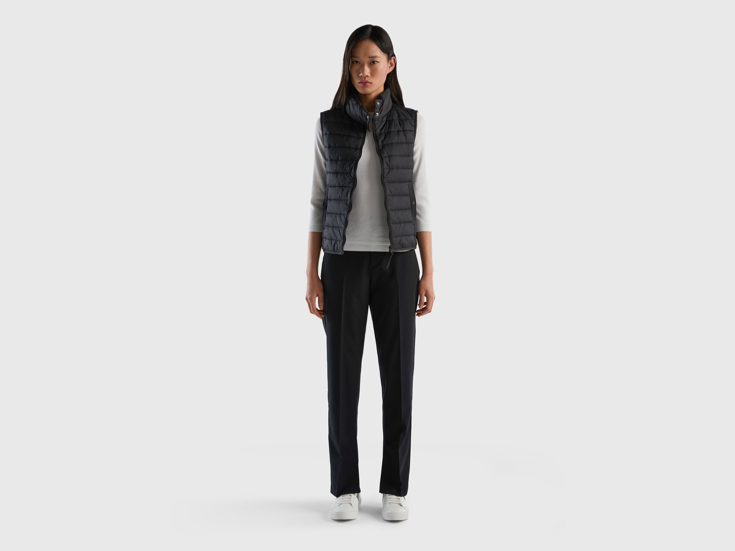 Sleeveless Puffer Jacket With Recycled Wadding_2TWDDJ003_100_03