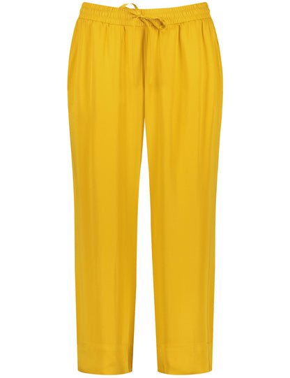 3/4-Length Palazzo Trousers With A Satin Finish