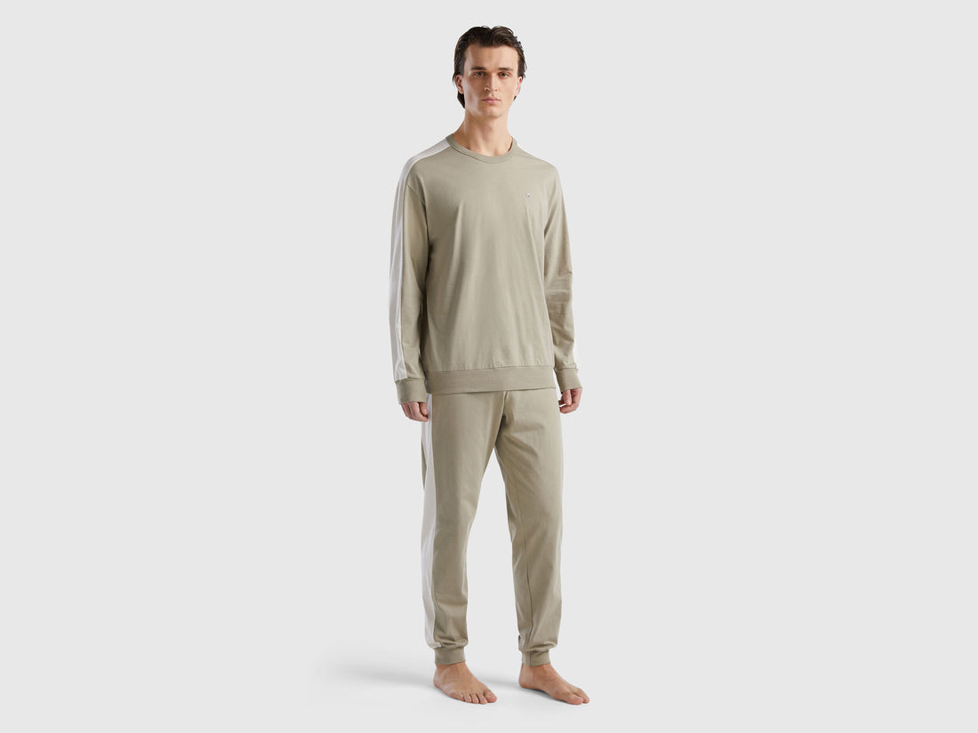 Pyjamas With Side Stripes_30964P026_0W9_01