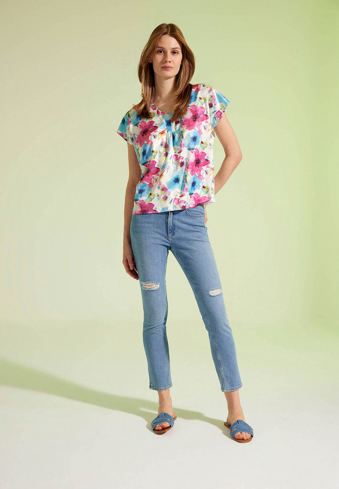 Multi-Color Floral Blouse_02