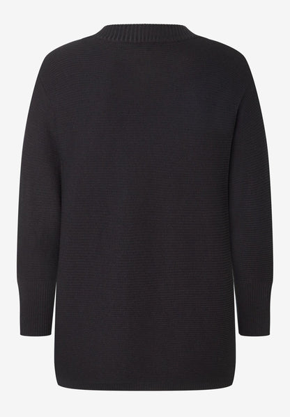 Black Pullover With 3/4 Sleeve_31081052_0790_03