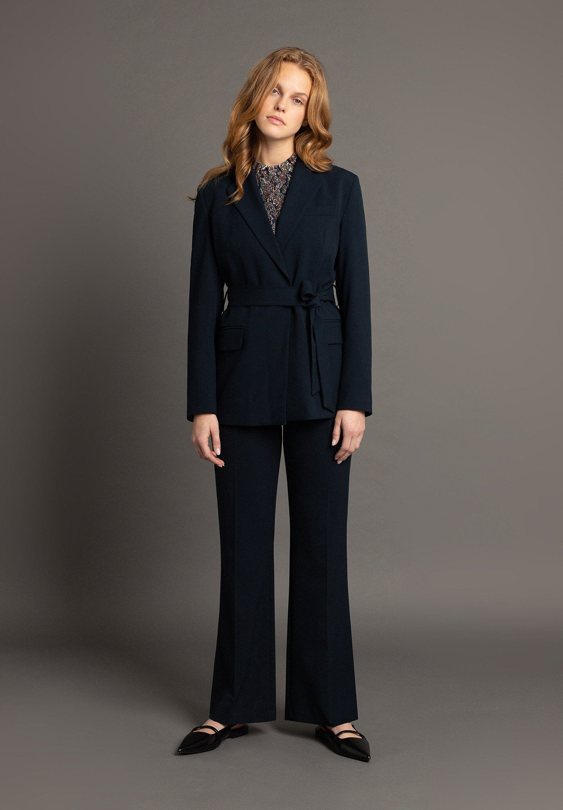 Navy Blazer With Belt_31116008_0376_02