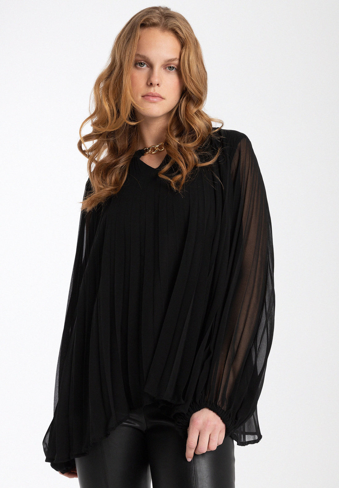 Black Pleated Blouse_31652090_0790_01