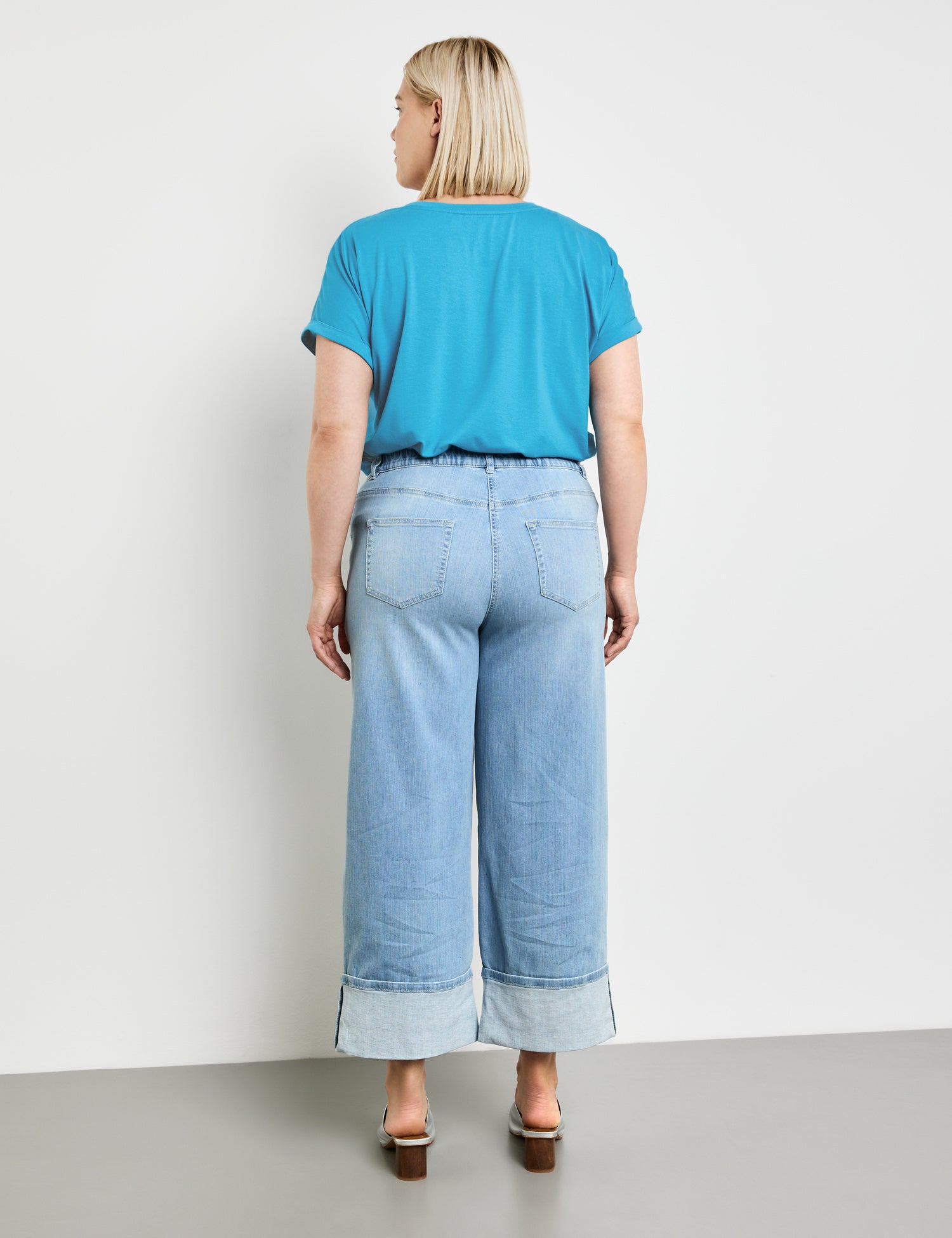 7/8-Length Jeans With A Wide Leg, Carlotta_06