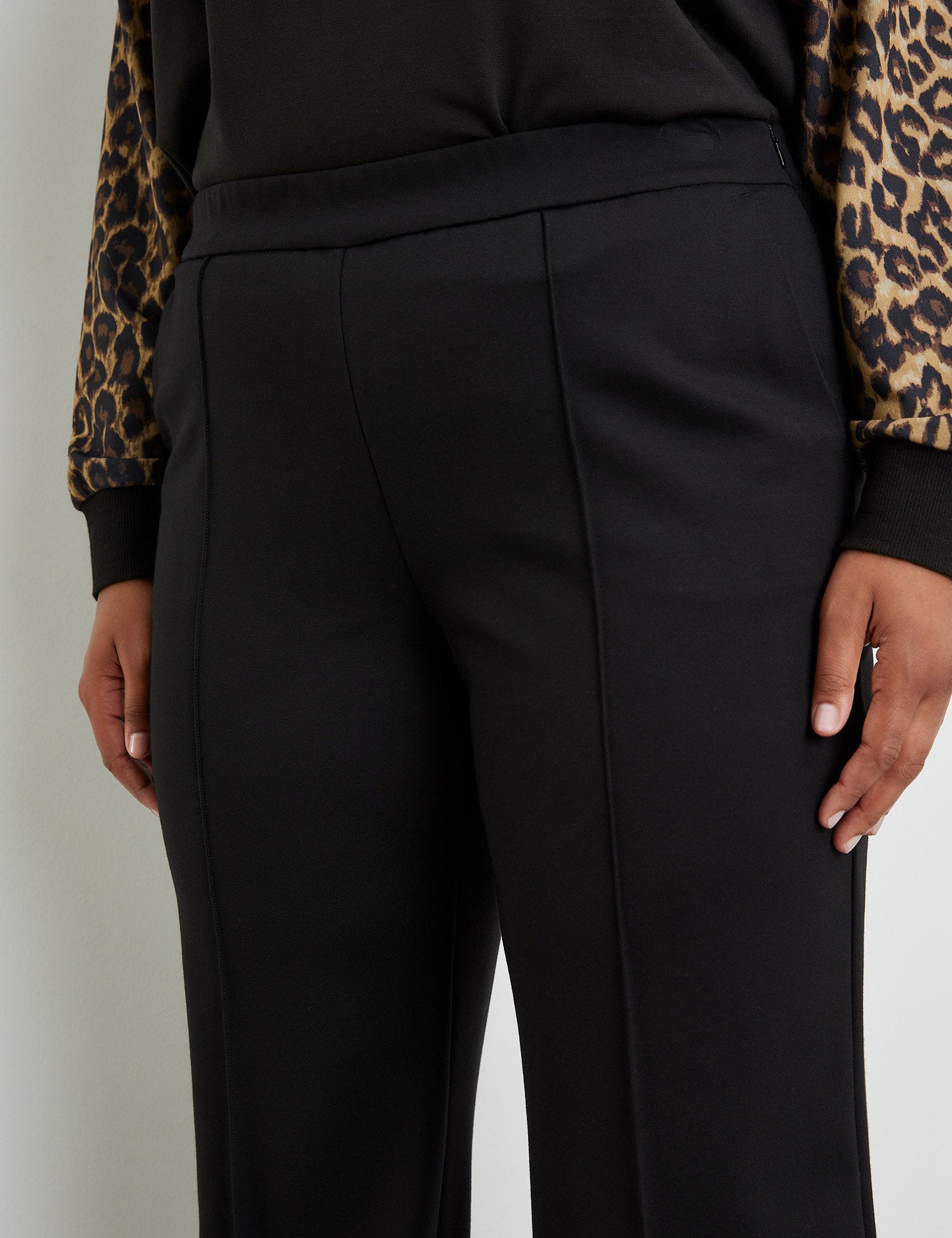 Carlotta Wide Trousers_320216-21300_1100_04