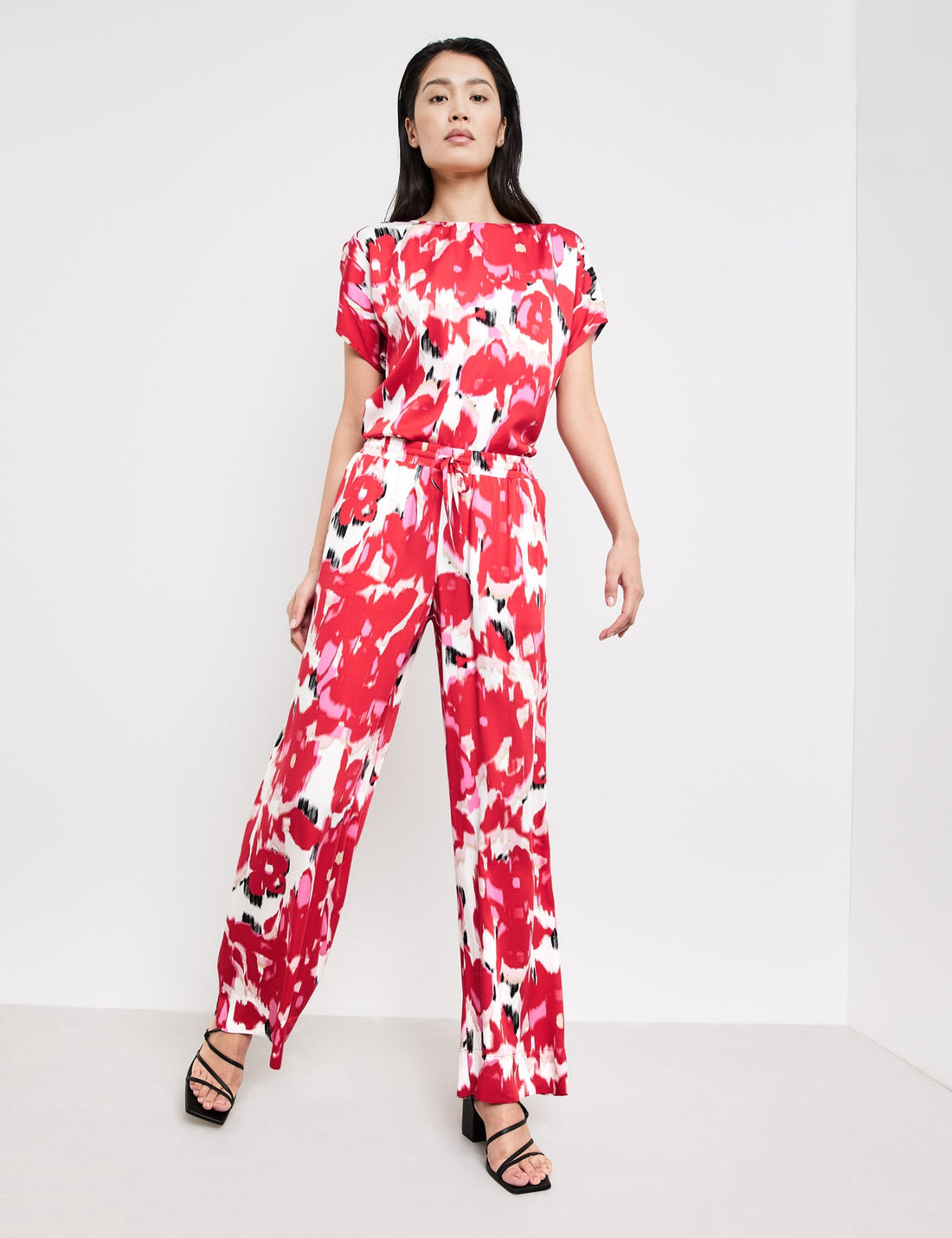 Palazzo Trousers With A Floral Print Taifun