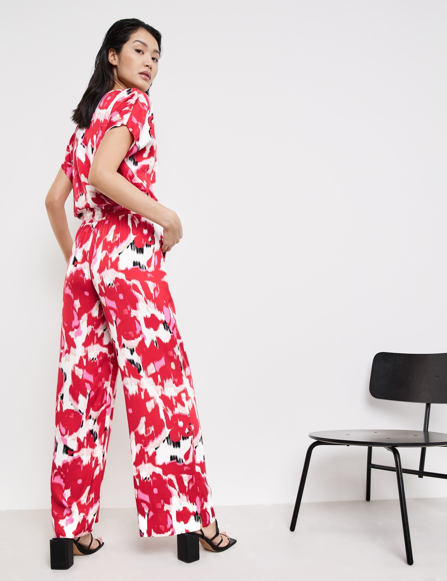 Palazzo Trousers With A Floral Print Taifun