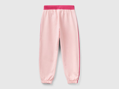 Color Block Joggers_32N4CF03V_2E8_02