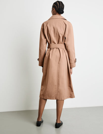 Classic Trench Coat With A Tie-Around Belt_350002-31178_70243_06