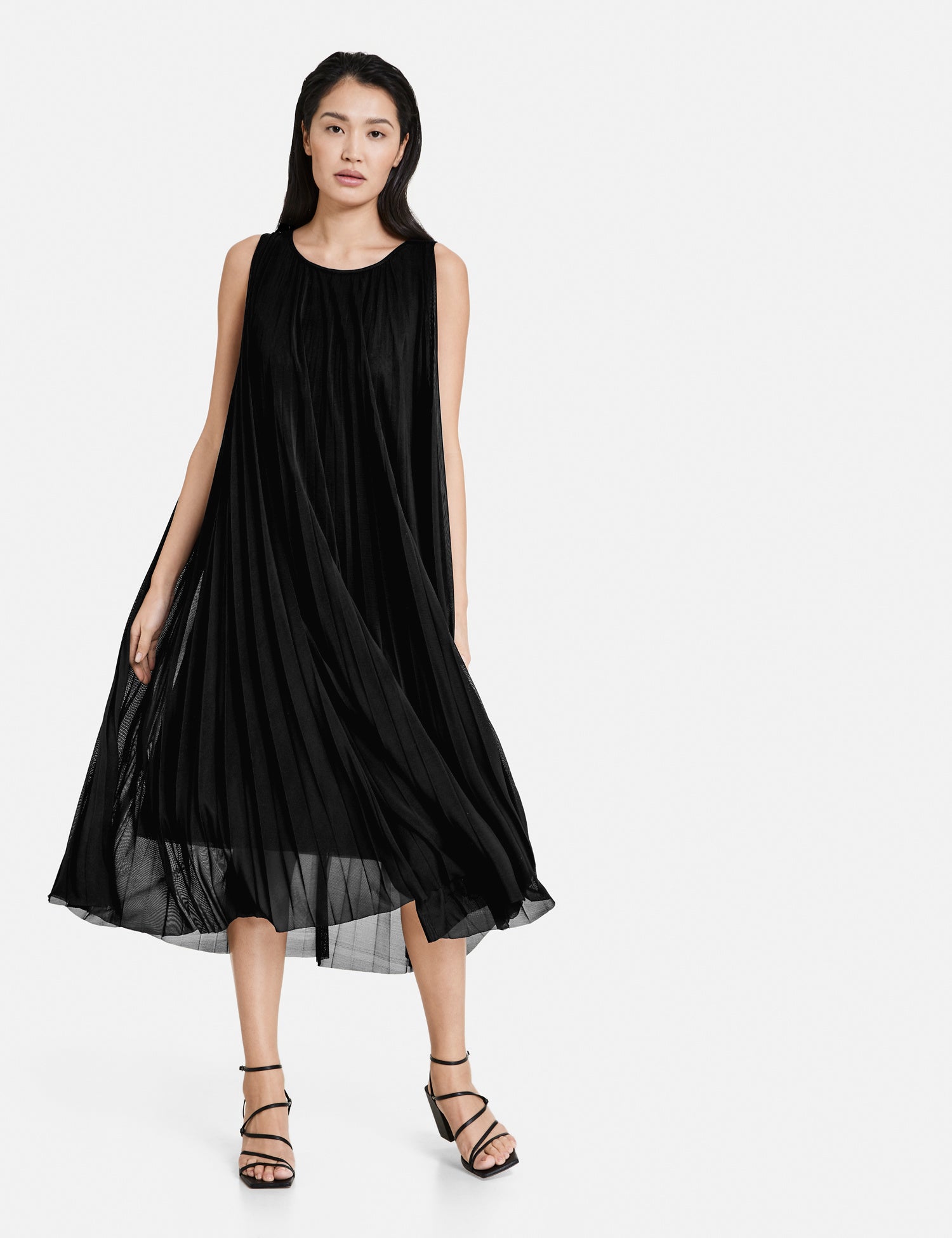 Sleeveless Pleated Dress